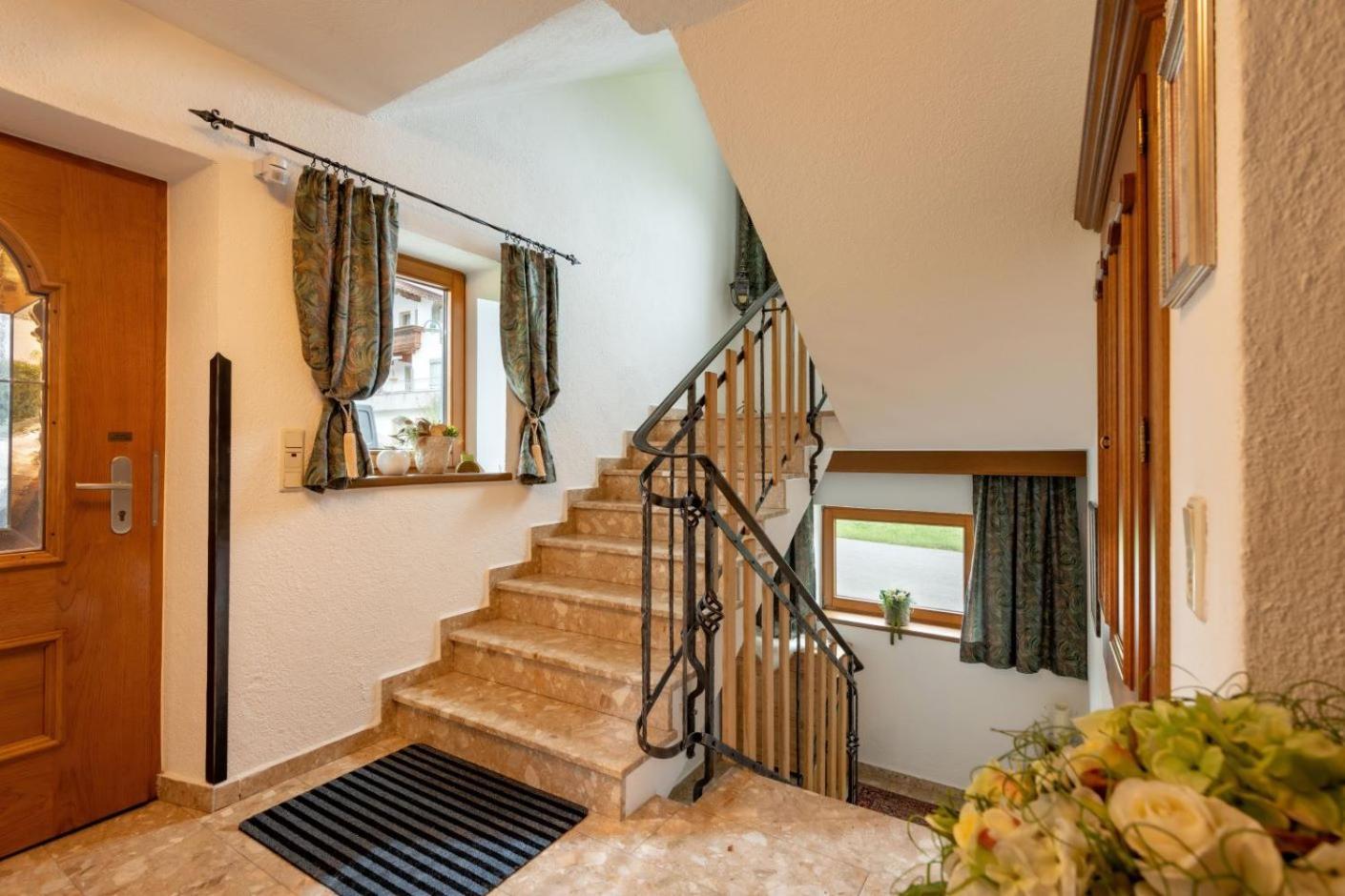Appartement Haus Schroll à Ried im Zillertal Extérieur photo