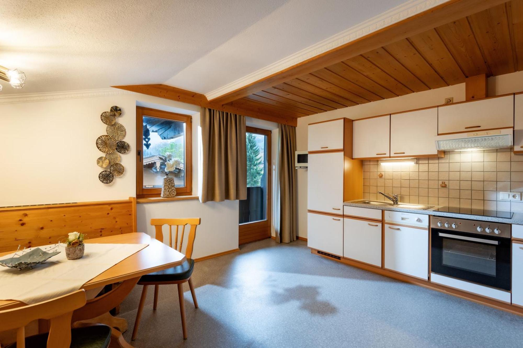 Appartement Haus Schroll à Ried im Zillertal Extérieur photo