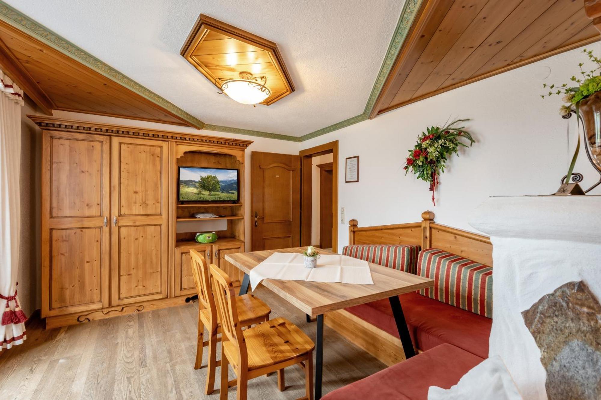 Appartement Haus Schroll à Ried im Zillertal Extérieur photo