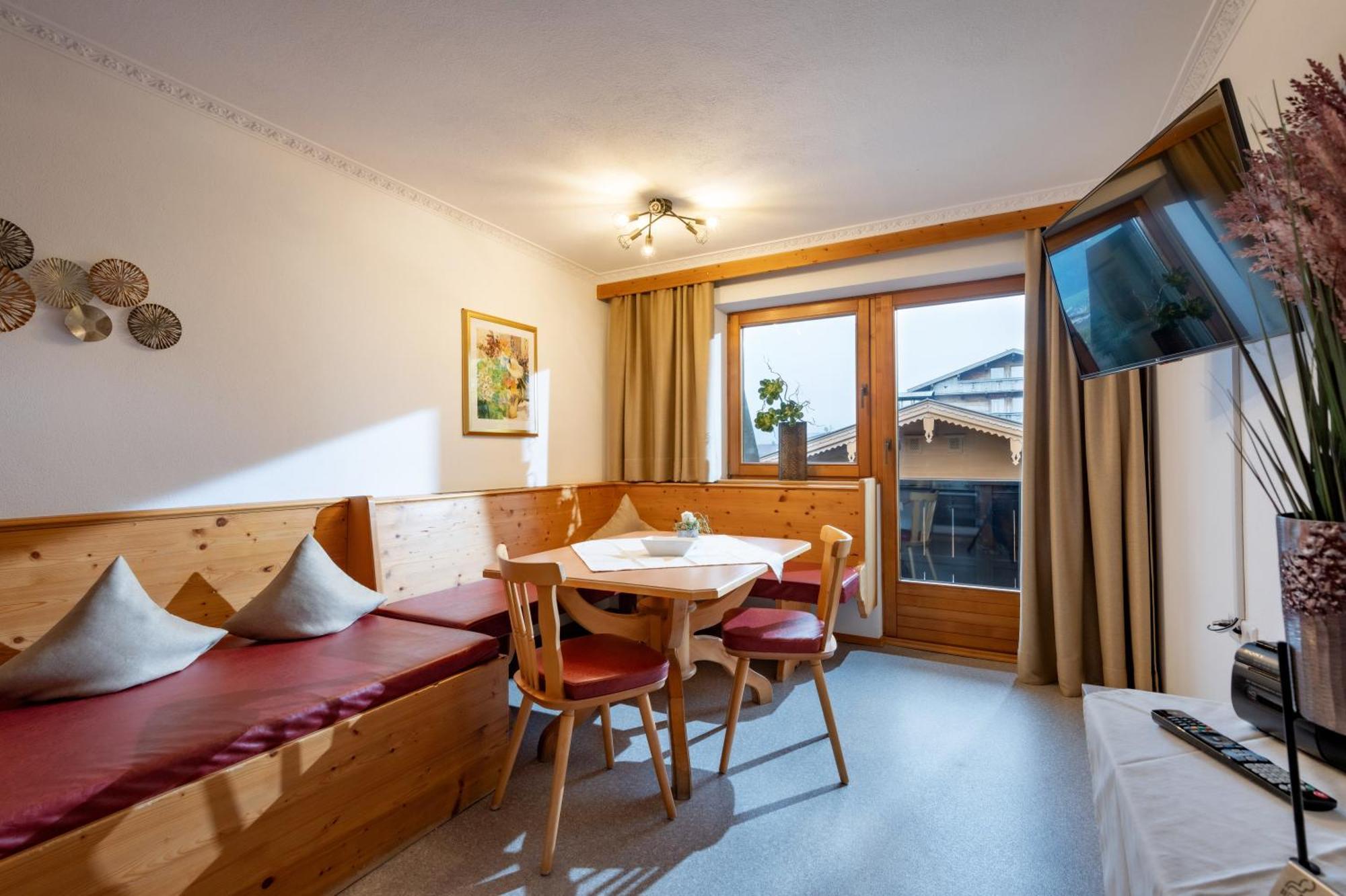Appartement Haus Schroll à Ried im Zillertal Extérieur photo