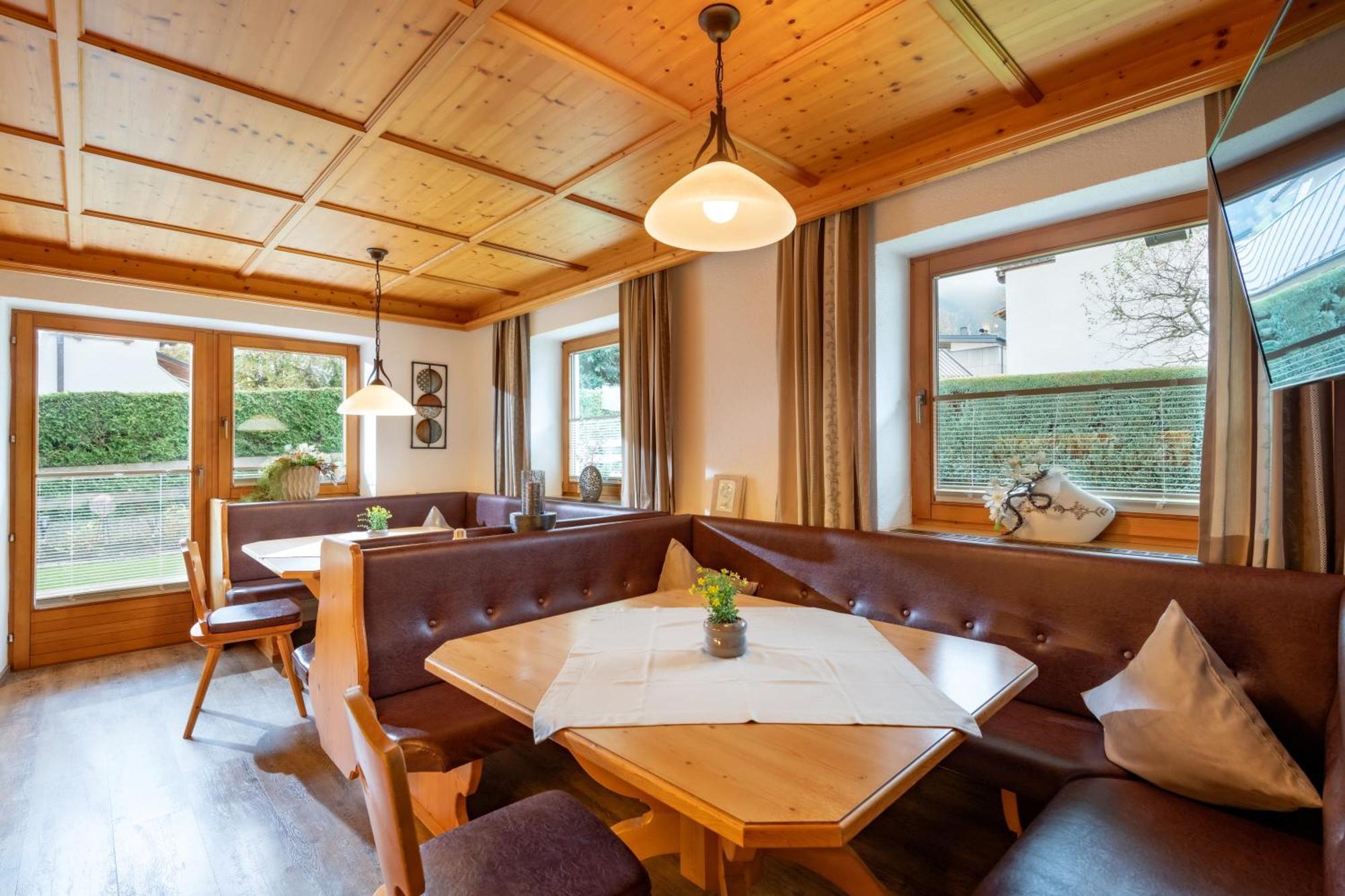 Appartement Haus Schroll à Ried im Zillertal Extérieur photo