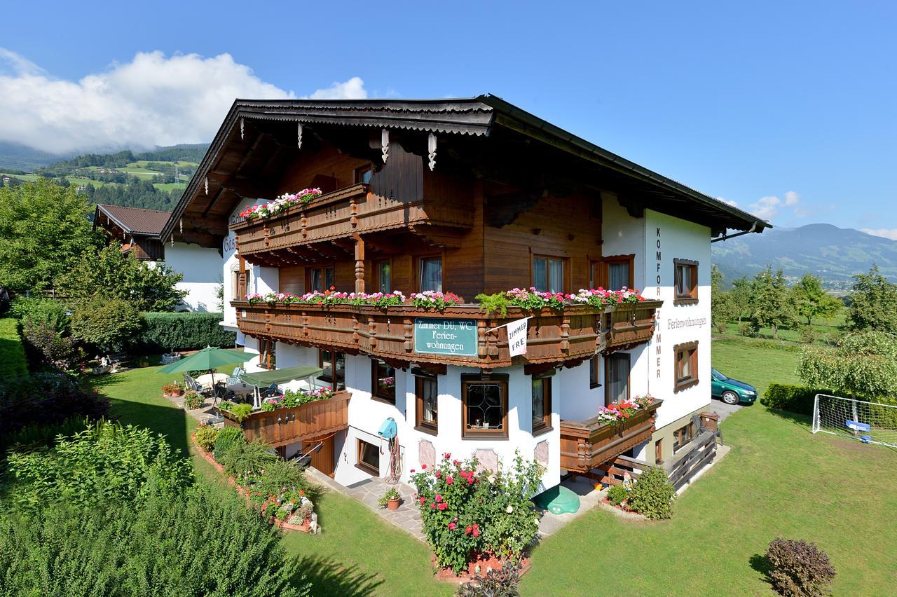 Appartement Haus Schroll à Ried im Zillertal Extérieur photo